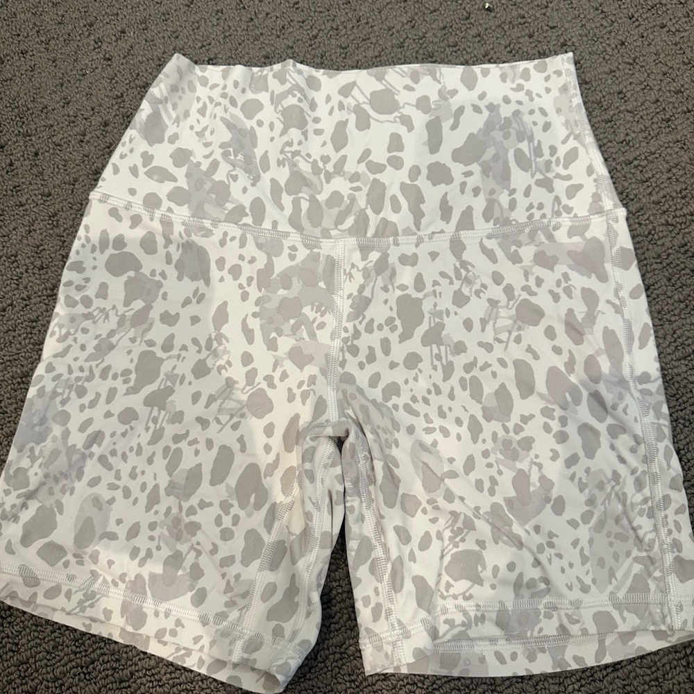 lululemon athletica Gray Patterned Bike Shorts